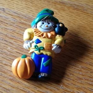#3 Scarecrow with Crow and Pumpkin & Pin 4 your Lil' Pumpkin